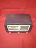 Radio Vintage en Caja de Madera Funcional – ¡Sonido Clásico! - Cositas Antiguas – La Guadaña, Anticuarios Online en Jerez , vender antigüedades, muebles antiguos