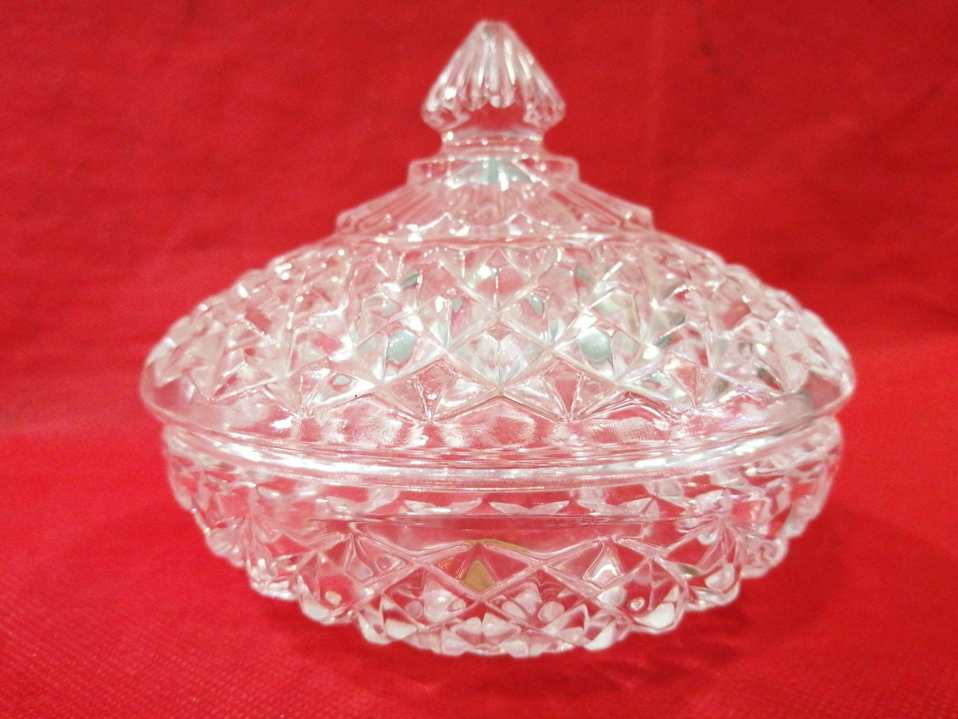 Caja de cristal tallada Cristal D'arques |Calidad excepcional - Cositas Antiguas – La Guadaña, Anticuarios Online en Jerez , vender antigüedades, muebles antiguos