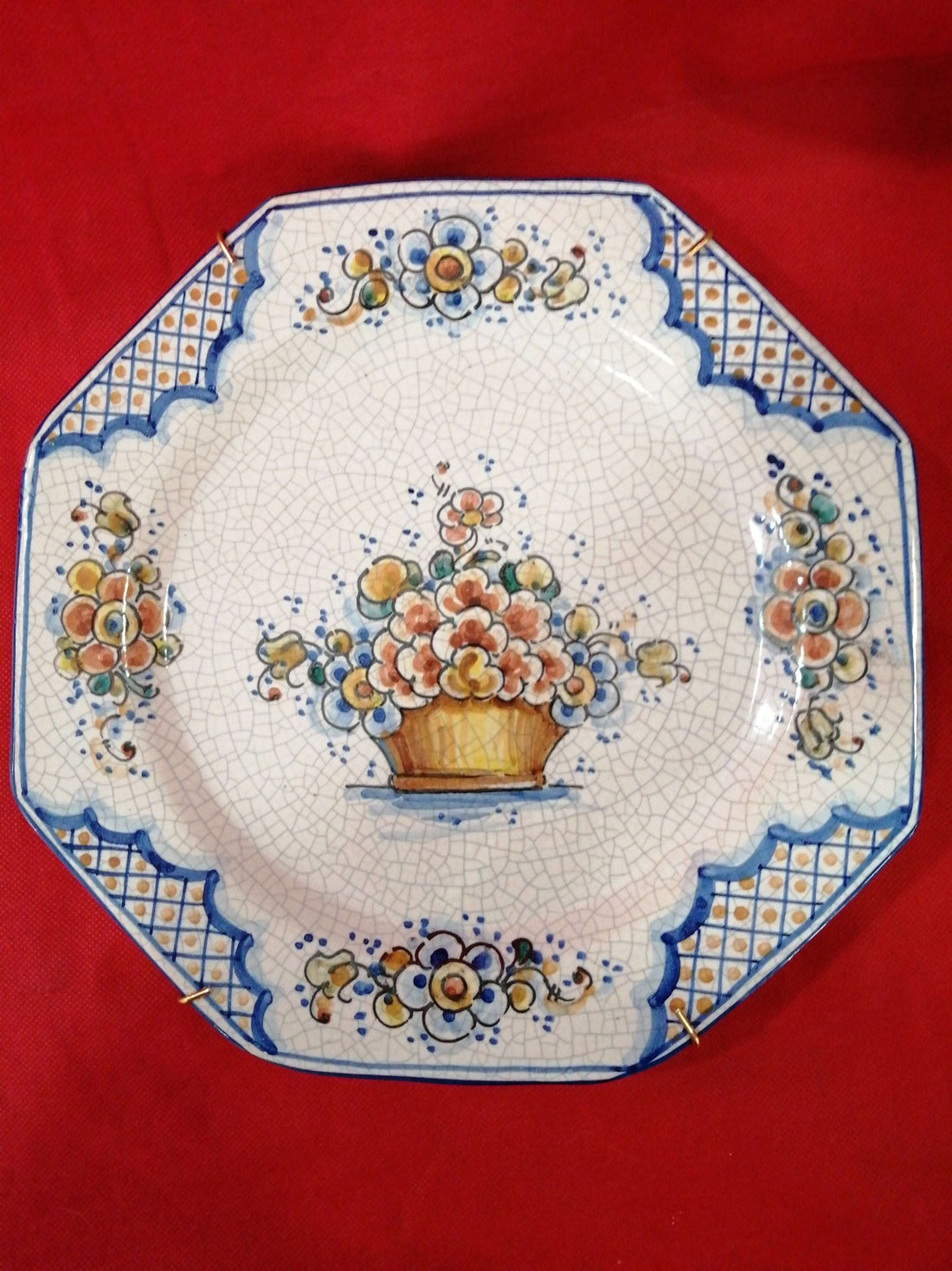Plato de cerámica Lufeco pintado a mano, excelente calidad - Cositas Antiguas – La Guadaña, Anticuarios Online en Jerez , vender antigüedades, muebles antiguos