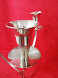 Pareja de candelabros – Elegancia y calidad excepcional - Cositas Antiguas – La Guadaña, Anticuarios Online en Jerez , vender antigüedades, muebles antiguos