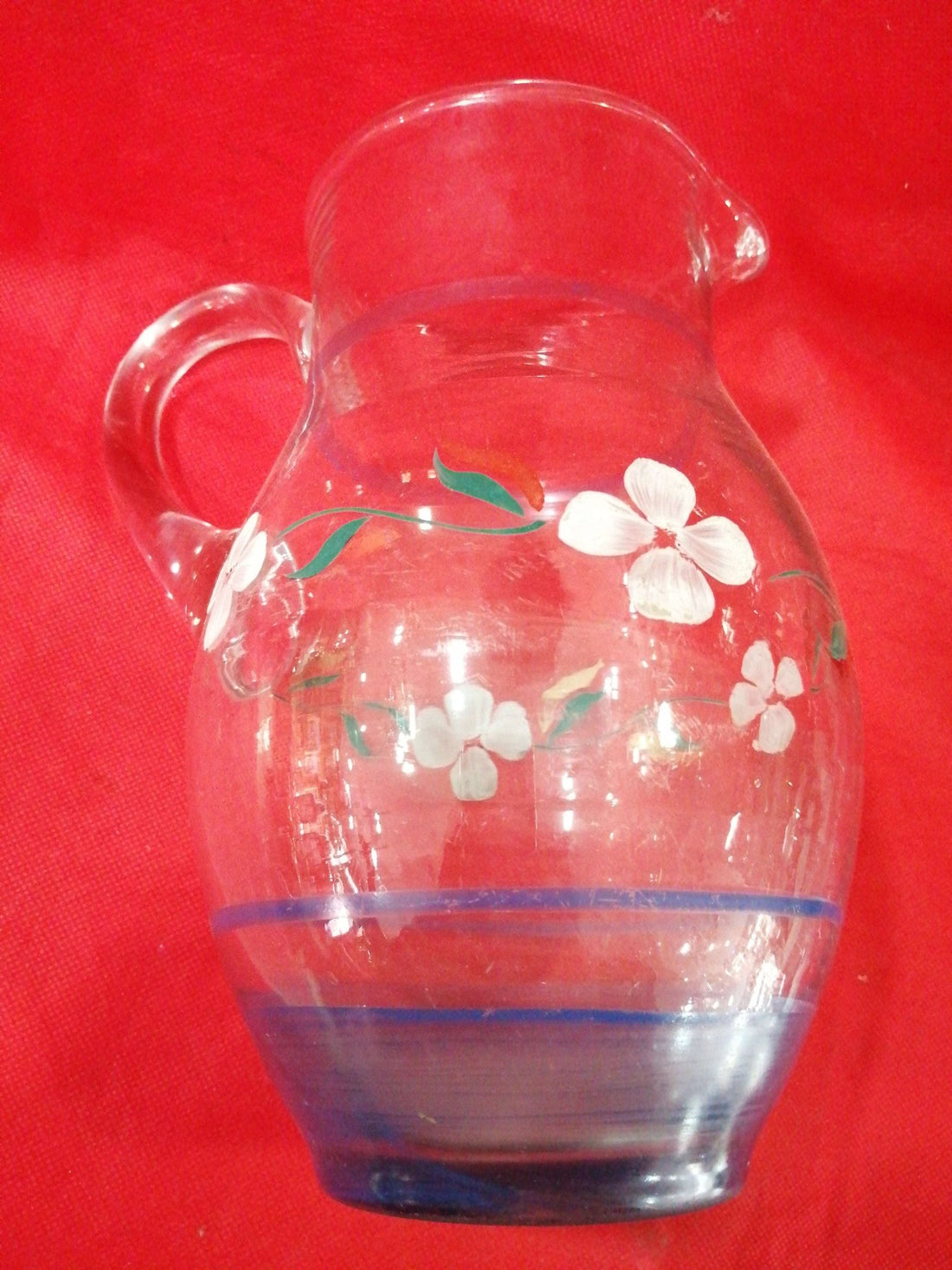Jarra de cristal antigua decorada a mano – Calidad y elegancia - Cositas Antiguas – La Guadaña, Anticuarios Online en Jerez