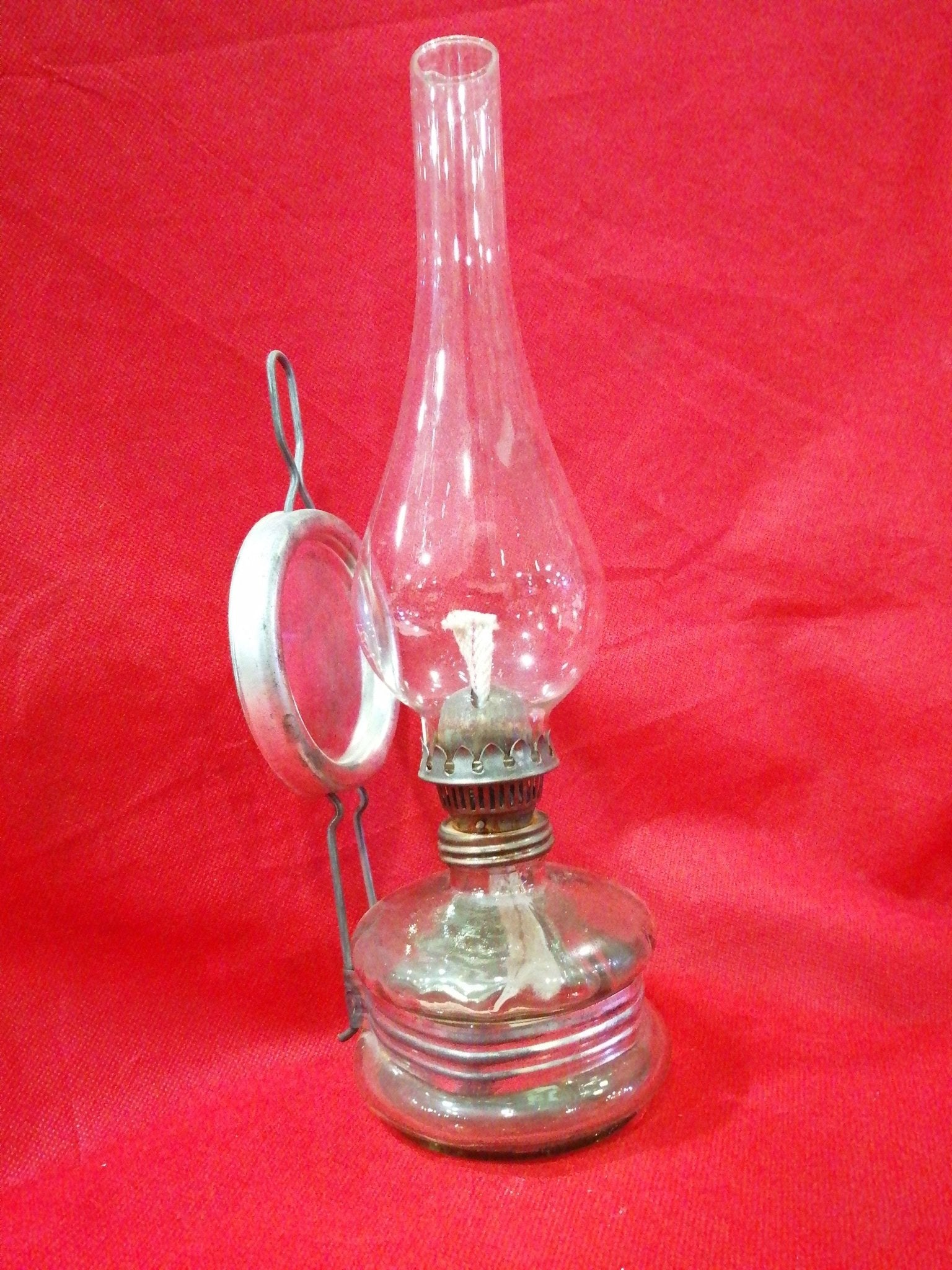 Quinqué de Cristal para Pared o Mesa - Calidad Premium - Cositas Antiguas – La Guadaña, Anticuarios Online en Jerez , vender antigüedades, muebles antiguos