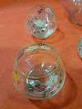 Botella licorera pintada a mano con 5 vasitos de cristal - Cositas Antiguas – La Guadaña, Anticuarios Online en Jerez , vender antigüedades, muebles antiguos