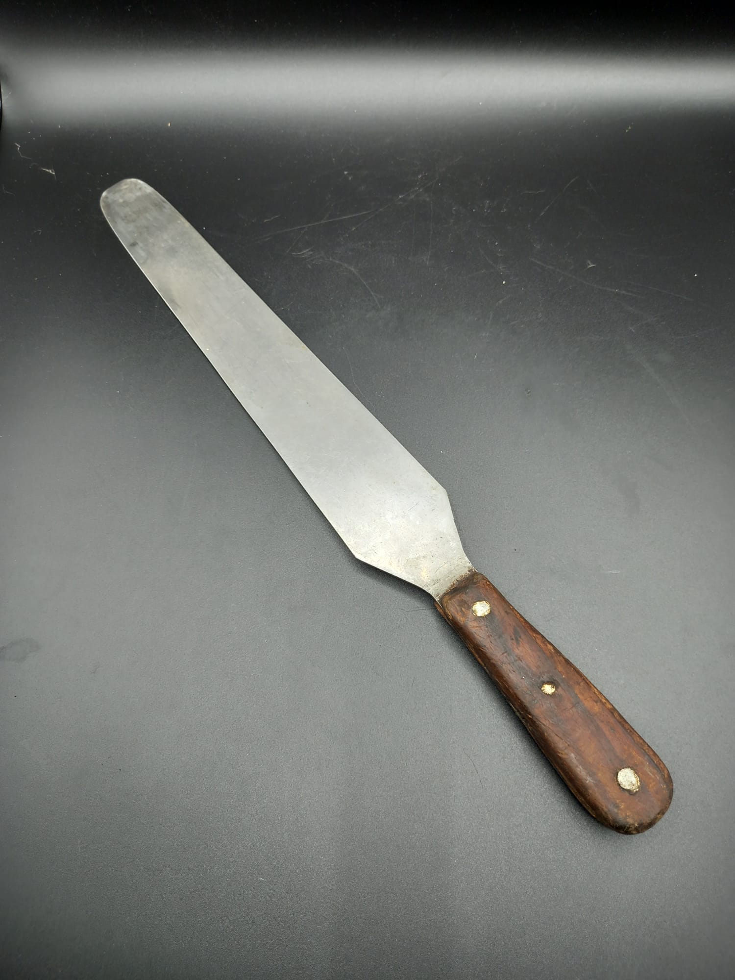 Cuchillo de Untar Pastelero – Innovación y Precisión Garantizada - Cositas Antiguas – La Guadaña, Anticuarios Online en Jerez , vender antigüedades, muebles antiguos