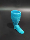 Bota de opalina azul con relieves florales | Antigüedades exclusivas - Cositas Antiguas – La Guadaña, Anticuarios Online en Jerez , vender antigüedades, muebles antiguos