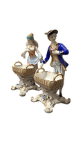 Figuras de porcelana Sèvres hombre y mujer recreación - Cositas Antiguas – La Guadaña, Anticuarios Online en Jerez , vender antigüedades, muebles antiguos