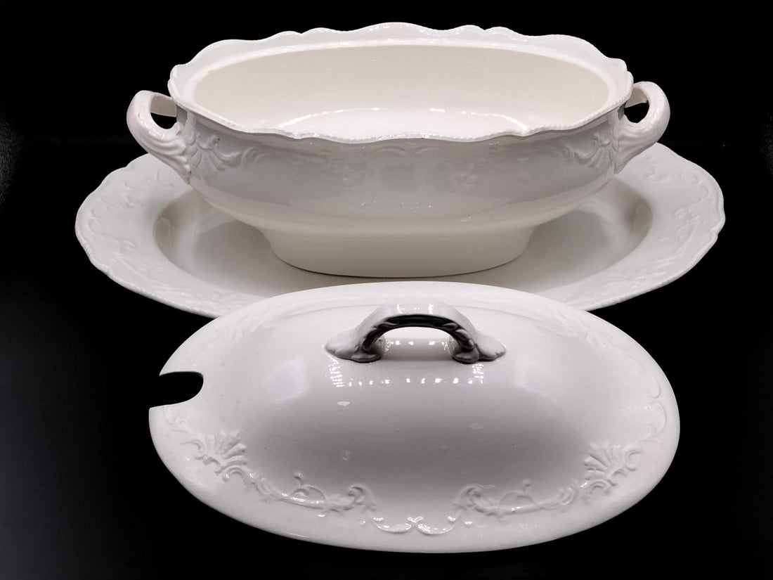 Sopera de Porcelana Inglesa WT Copeland – Alta Calidad - Cositas Antiguas – La Guadaña, Anticuarios Online en Jerez , vender antigüedades, muebles antiguos