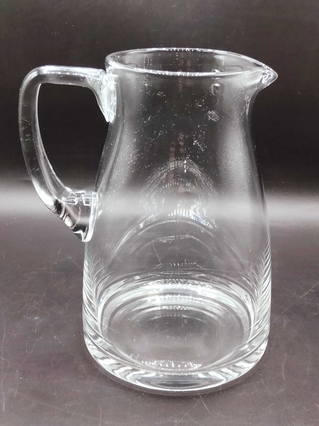 Jarra de Cristal Transparente Elegante – Antigüedad - Cositas Antiguas – La Guadaña, Anticuarios Online en Jerez , vender antigüedades, muebles antiguos
