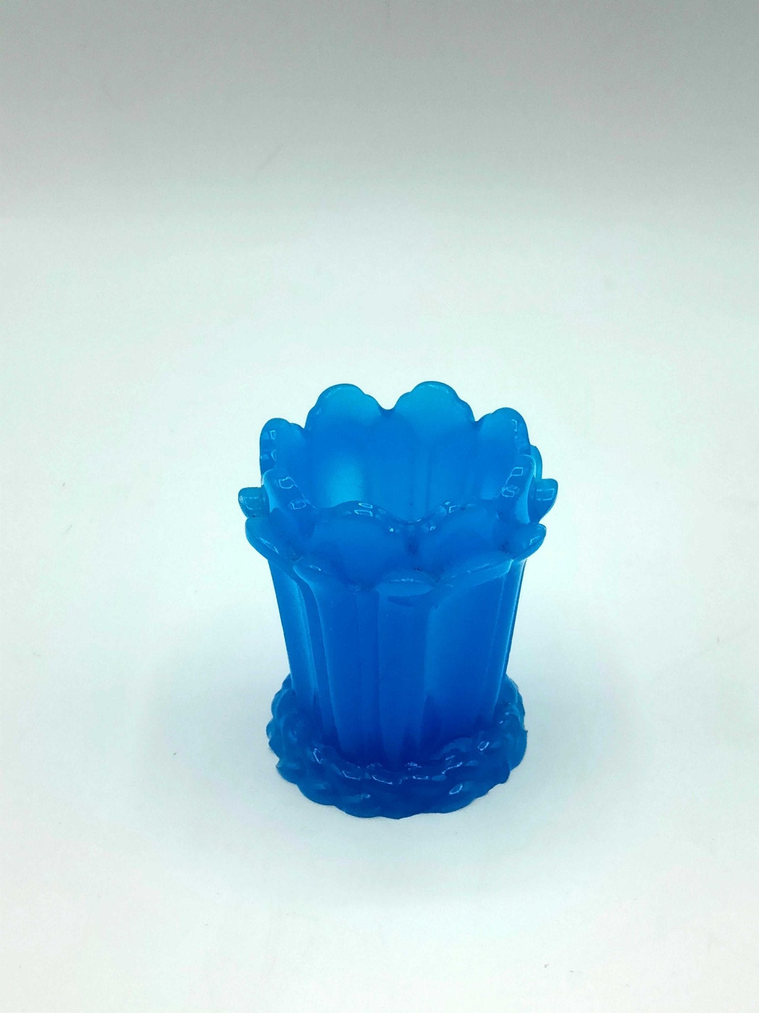 Palillero de Opalina Azul – Elegancia y Estilo Único - Cositas Antiguas – La Guadaña, Anticuarios Online en Jerez , vender antigüedades, muebles antiguos