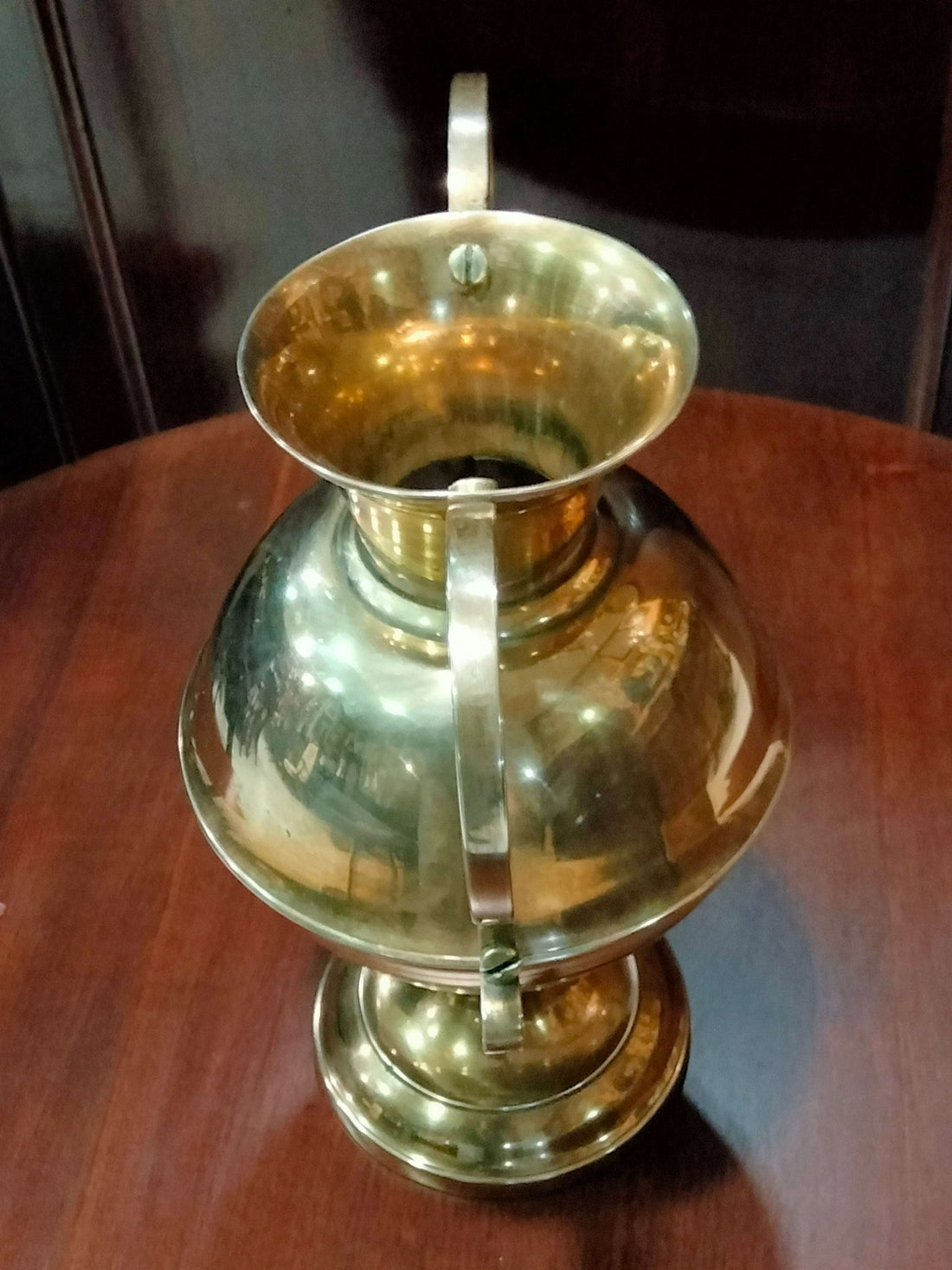 Ánfora antigua de bronce con detalles elegantes - Colección exclusiva - Cositas Antiguas – La Guadaña, Anticuarios Online en Jerez , vender antigüedades, muebles antiguos