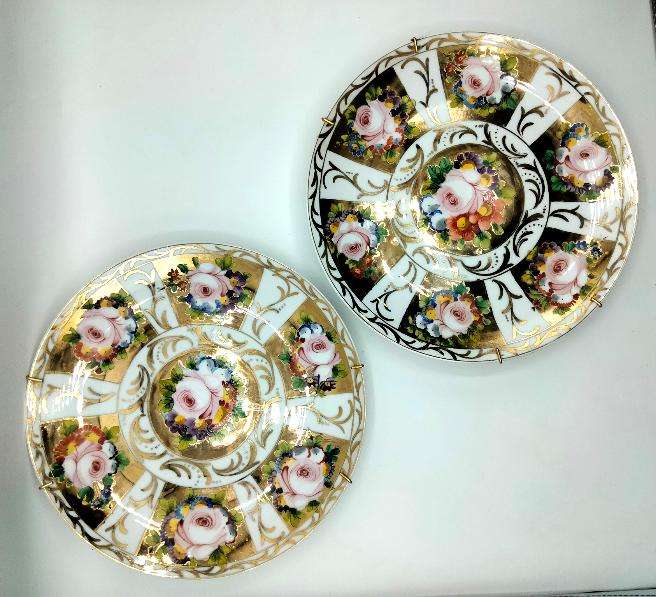 Platos de porcelana inglesa | Decoración vintage con rosas - Cositas Antiguas – La Guadaña, Anticuarios Online en Jerez , vender antigüedades, muebles antiguos
