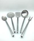 Juego de 5 cubiertos antiguos en acero inox - Cositas Antiguas – La Guadaña, Anticuarios Online en Jerez , vender antigüedades, muebles antiguos