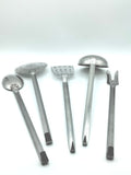Juego de 5 cubiertos antiguos en acero inox - Cositas Antiguas – La Guadaña, Anticuarios Online en Jerez , vender antigüedades, muebles antiguos