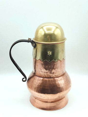 Jarra de Cobre con Tapadera y Mango de Hierro – Estilo Único - Cositas Antiguas – La Guadaña, Anticuarios Online en Jerez , vender antigüedades, muebles antiguos