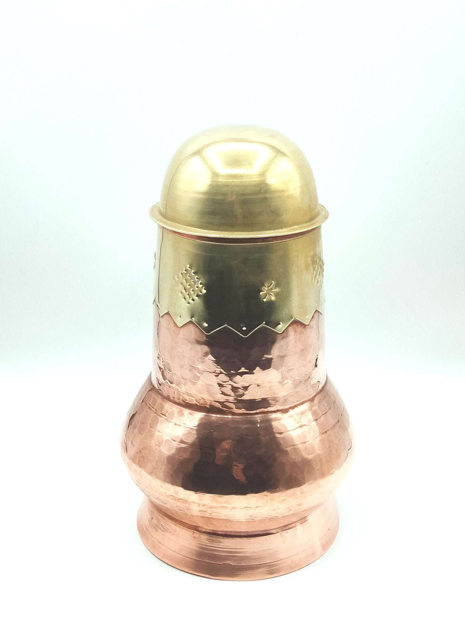 Jarra de Cobre con Tapadera y Mango de Hierro – Estilo Único - Cositas Antiguas – La Guadaña, Anticuarios Online en Jerez , vender antigüedades, muebles antiguos