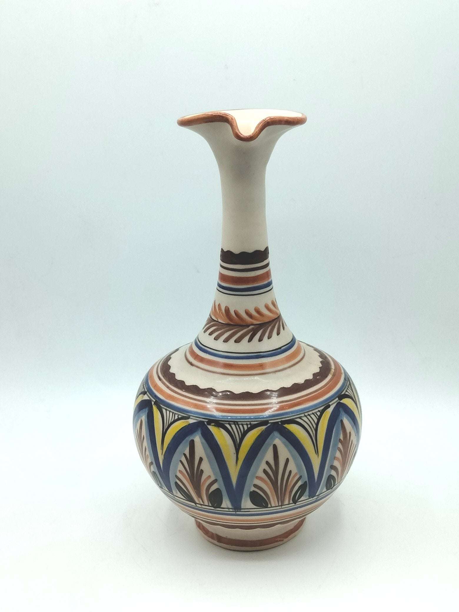 Jarra de Cerámica Artesanal con Diseño Elegante - Cositas Antiguas – La Guadaña, Anticuarios Online en Jerez , vender antigüedades, muebles antiguos