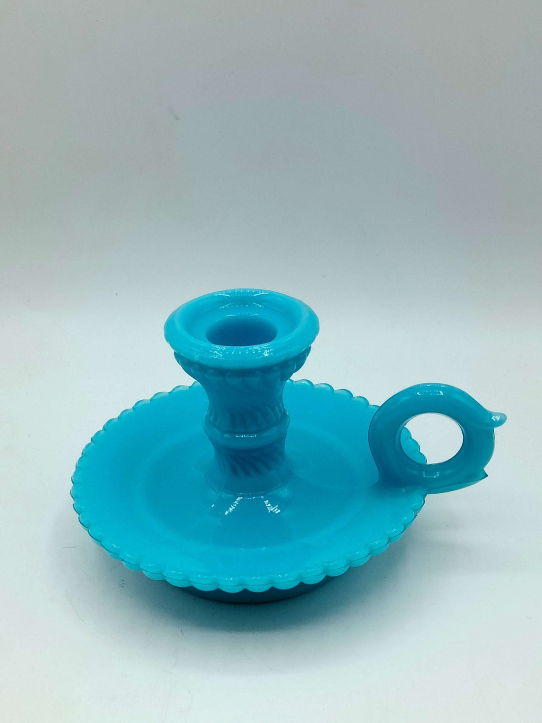 Palmatoria de opalina azul elegante vintage de colección - Cositas Antiguas – La Guadaña, Anticuarios Online en Jerez , vender antigüedades, muebles antiguos
