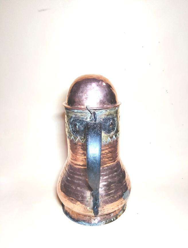 Jarra de cobre amartillada con asa de hierro forjado - Cositas Antiguas – La Guadaña, Anticuarios Online en Jerez , vender antigüedades, muebles antiguos