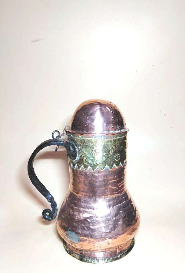 Jarra de cobre amartillada con asa de hierro forjado - Cositas Antiguas – La Guadaña, Anticuarios Online en Jerez , vender antigüedades, muebles antiguos