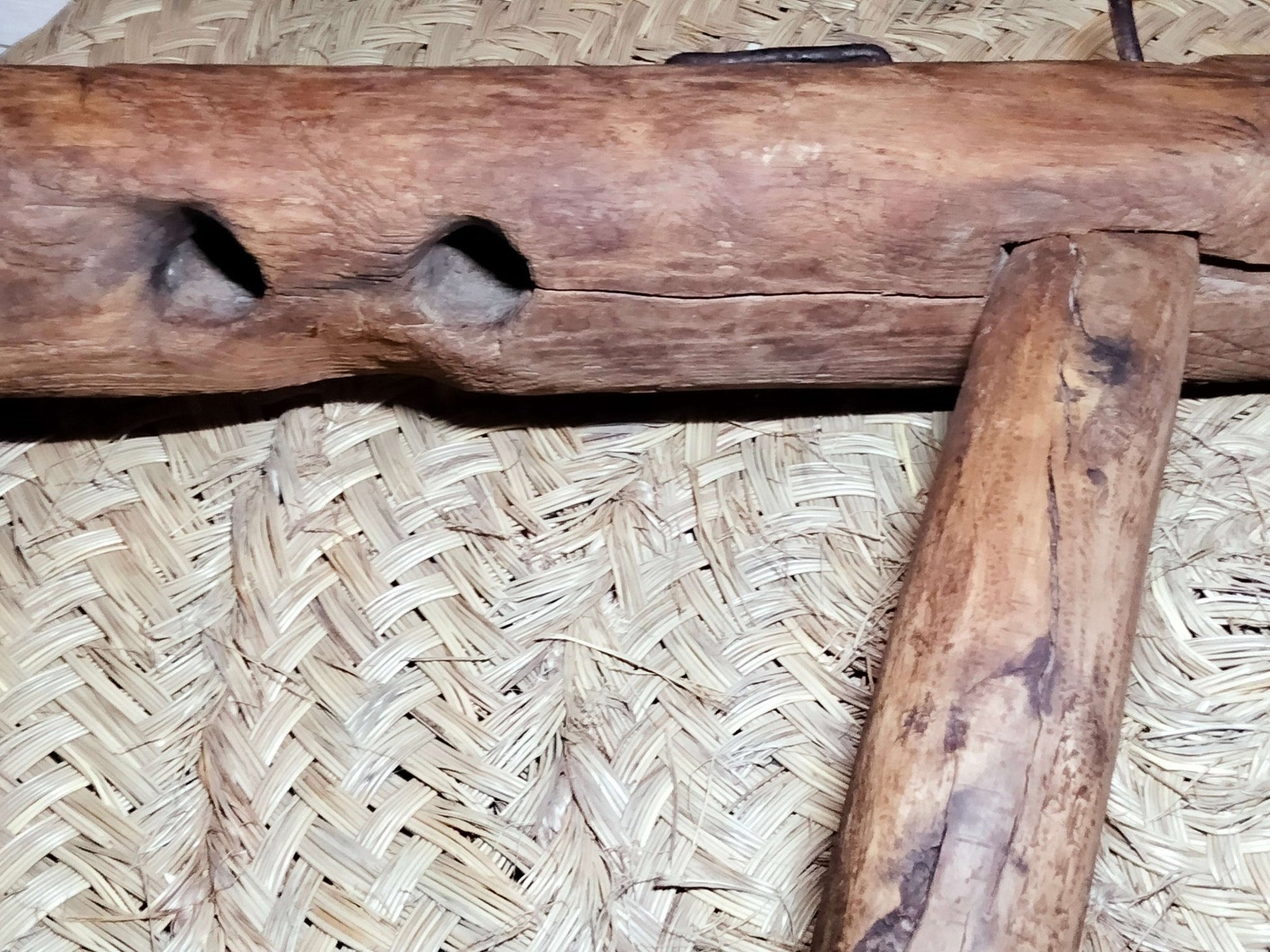 Yugo de Costillas en Encina para Caballerizas, Alta Calidad - Cositas Antiguas – La Guadaña, Anticuarios Online en Jerez , vender antigüedades, muebles antiguos