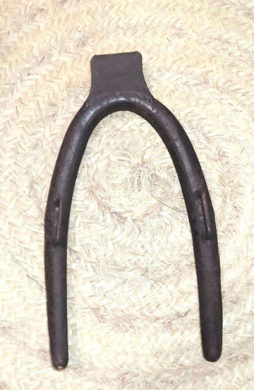 Horcate aéreo de hierro en herradura para caballerías - Cositas Antiguas – La Guadaña, Anticuarios Online en Jerez , vender antigüedades, muebles antiguos