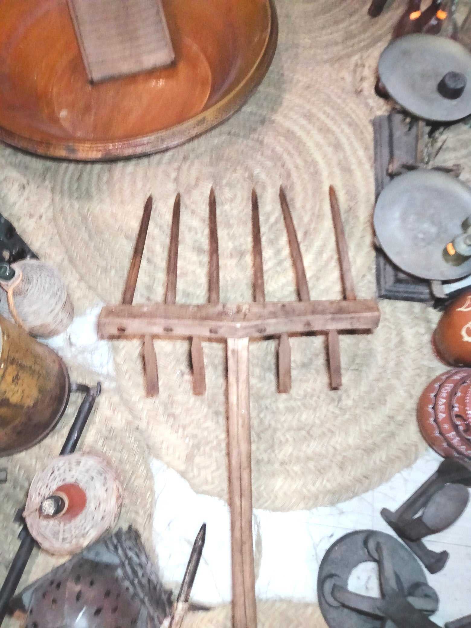 Vierga Antigua para Mover Paja, Excelente Calidad - Cositas Antiguas – La Guadaña, Anticuarios Online en Jerez , vender antigüedades, muebles antiguos
