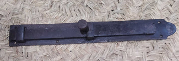 Pestillo Central para Puerta | Seguridad y Estilo Antiguo - Cositas Antiguas – La Guadaña, Anticuarios Online en Jerez , vender antigüedades, muebles antiguos