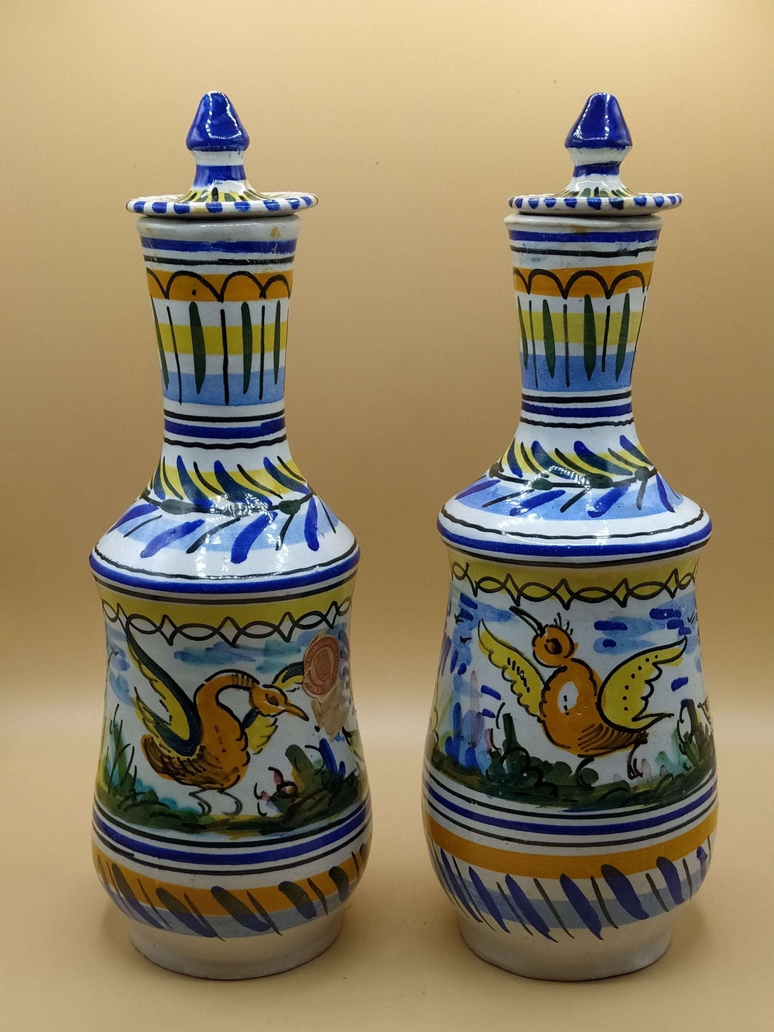 Tibores de Triana de Santa Ana, Sevilla – Piezas Únicas de los Años 50 - Cositas Antiguas – La Guadaña, Anticuarios Online en Jerez , vender antigüedades, muebles antiguos