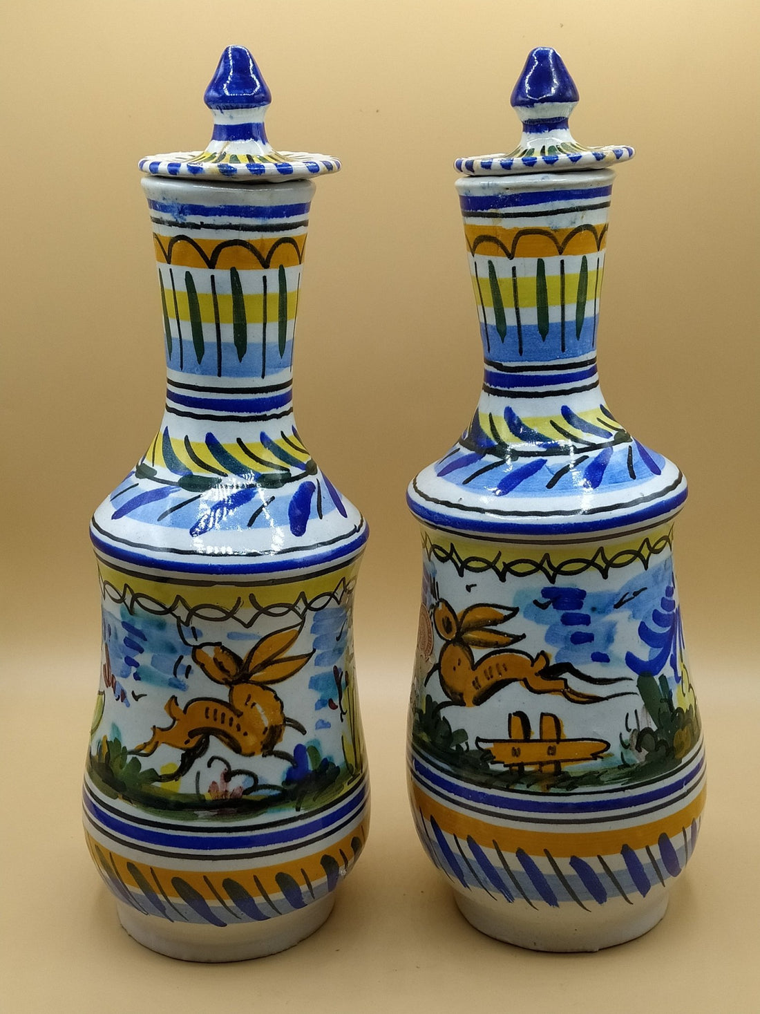 Tibores de Triana de Santa Ana, Sevilla – Piezas Únicas de los Años 50 - Cositas Antiguas – La Guadaña, Anticuarios Online en Jerez , vender antigüedades, muebles antiguos
