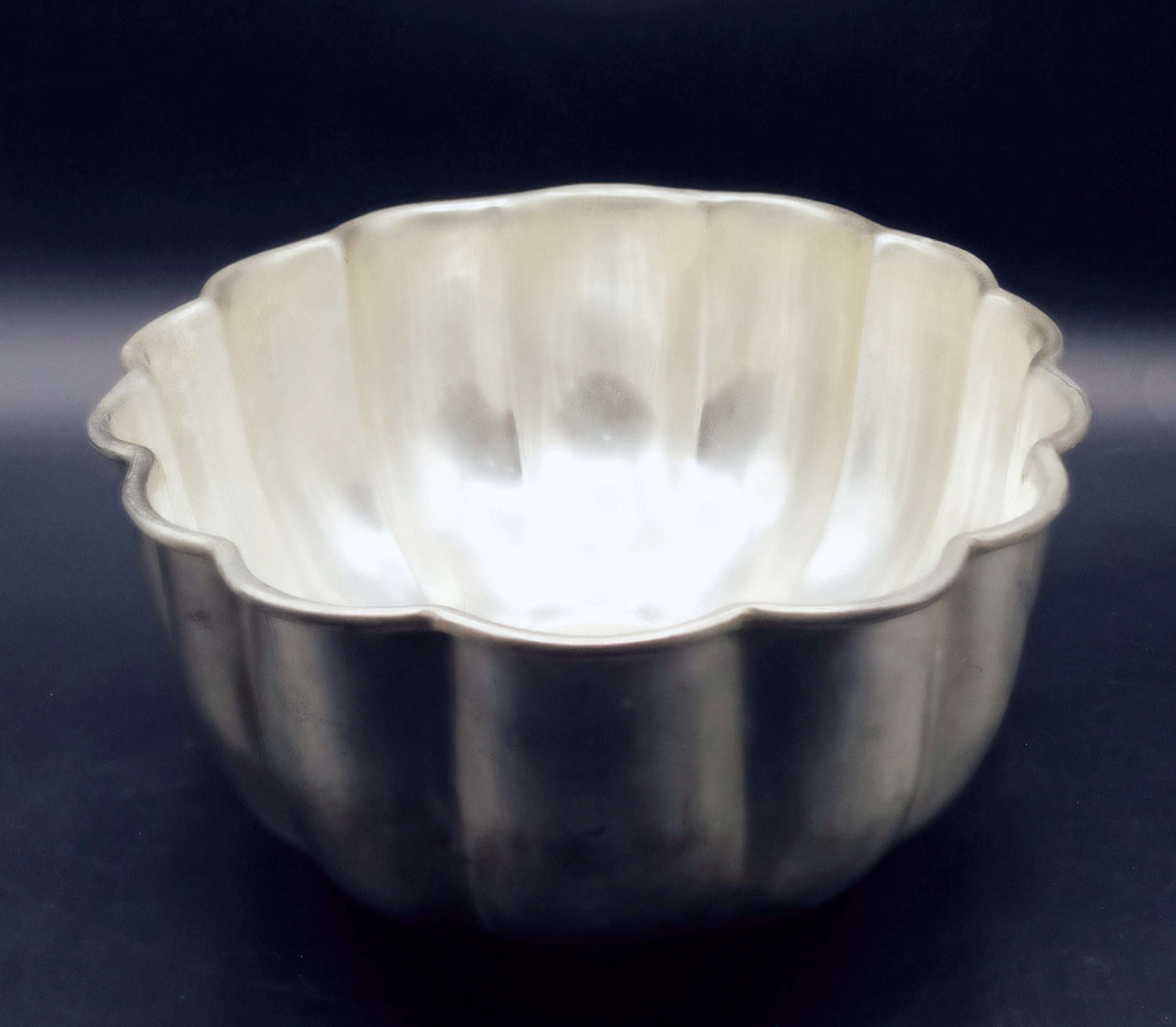 Centro floral de Metal plateado mate - Cositas Antiguas – La Guadaña, Anticuarios Online en Jerez , vender antigüedades, muebles antiguos