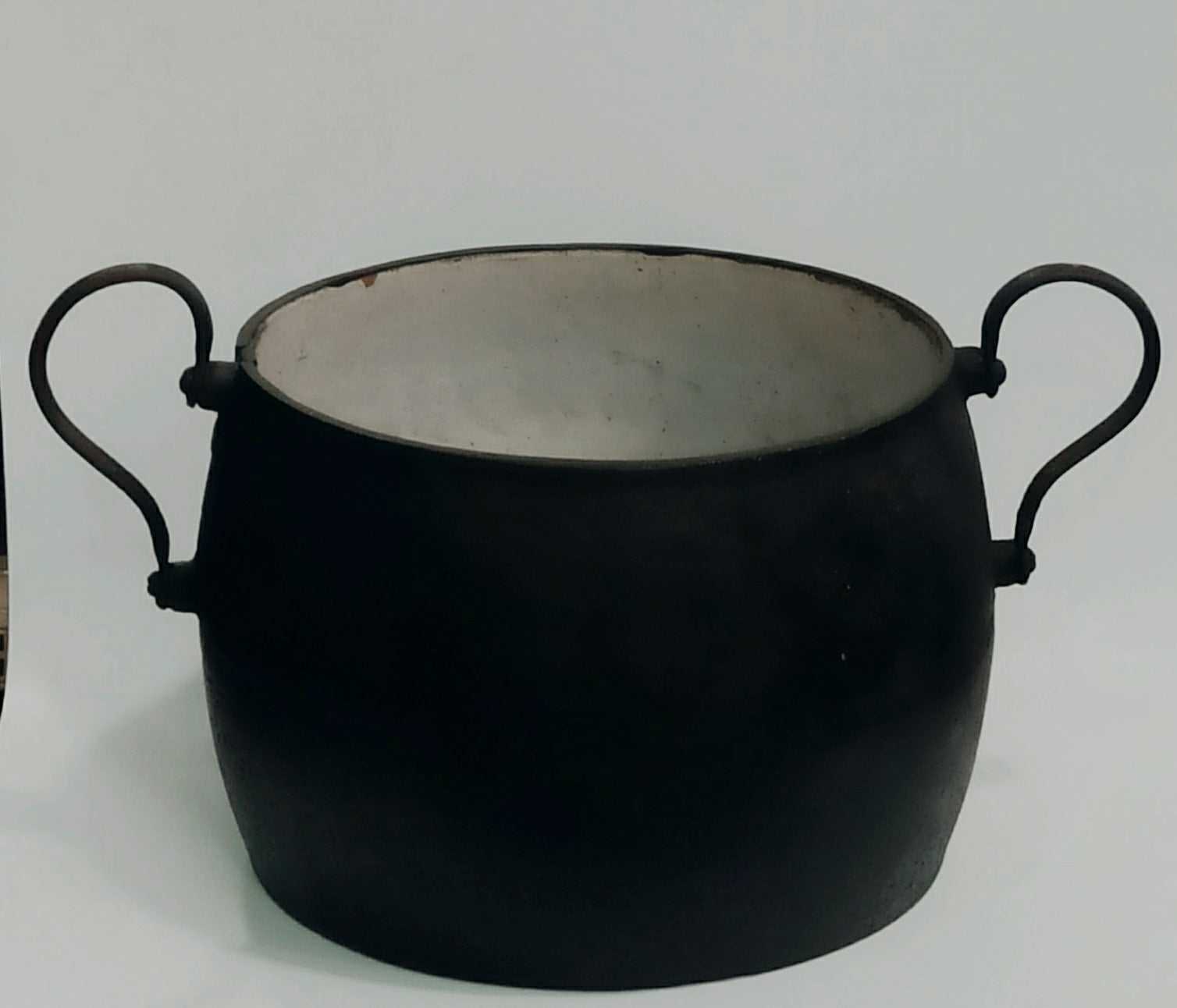 Olla antigua de hierro esmaltada – excelente calidad - Cositas Antiguas – La Guadaña, Anticuarios Online en Jerez , vender antigüedades, muebles antiguos