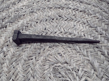 Clavo antiguo de Fragua del Siglo XIX - Autenticidad - Cositas Antiguas – La Guadaña, Anticuarios Online en Jerez , vender antigüedades, muebles antiguos
