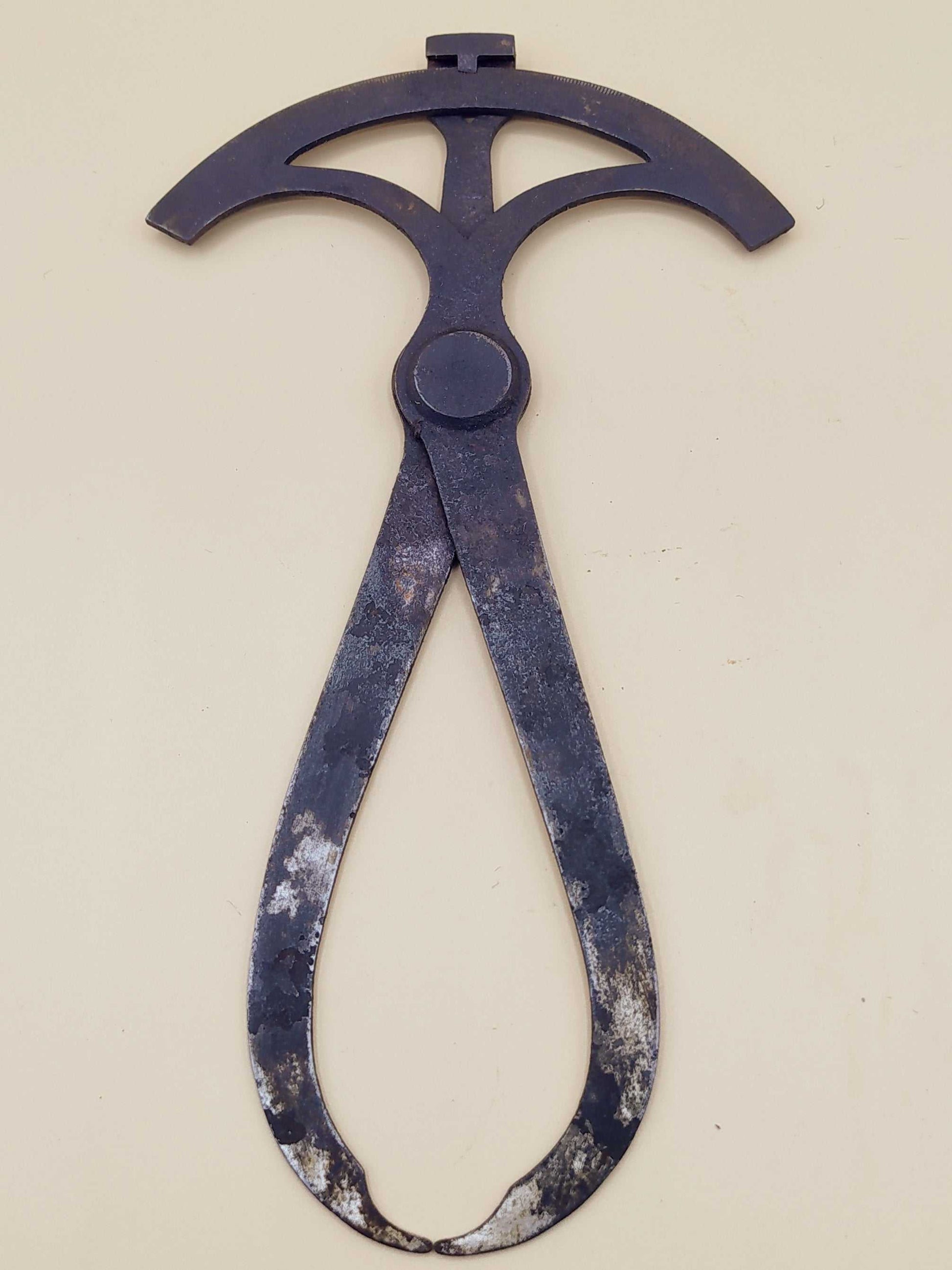 Galga transportadora de medidas de alta calidad y precisión - Cositas Antiguas – La Guadaña, Anticuarios Online en Jerez , vender antigüedades, muebles antiguos
