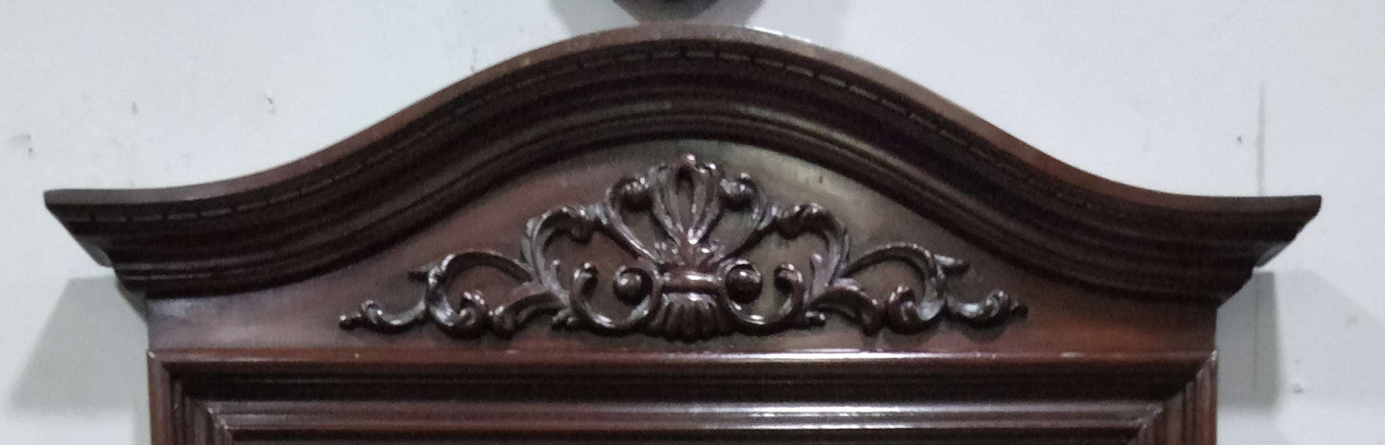 Espejo de consola en caoba: elegancia vintage para tu hogar - Cositas Antiguas – La Guadaña, Anticuarios Online en Jerez , vender antigüedades, muebles antiguos