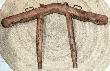 Yugo de Costillas en Encina para Caballerizas, Alta Calidad - Cositas Antiguas – La Guadaña, Anticuarios Online en Jerez , vender antigüedades, muebles antiguos