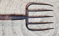 Chimbiri antiguo de hierro y madera - Cositas Antiguas – La Guadaña, Anticuarios Online en Jerez , vender antigüedades, muebles antiguos