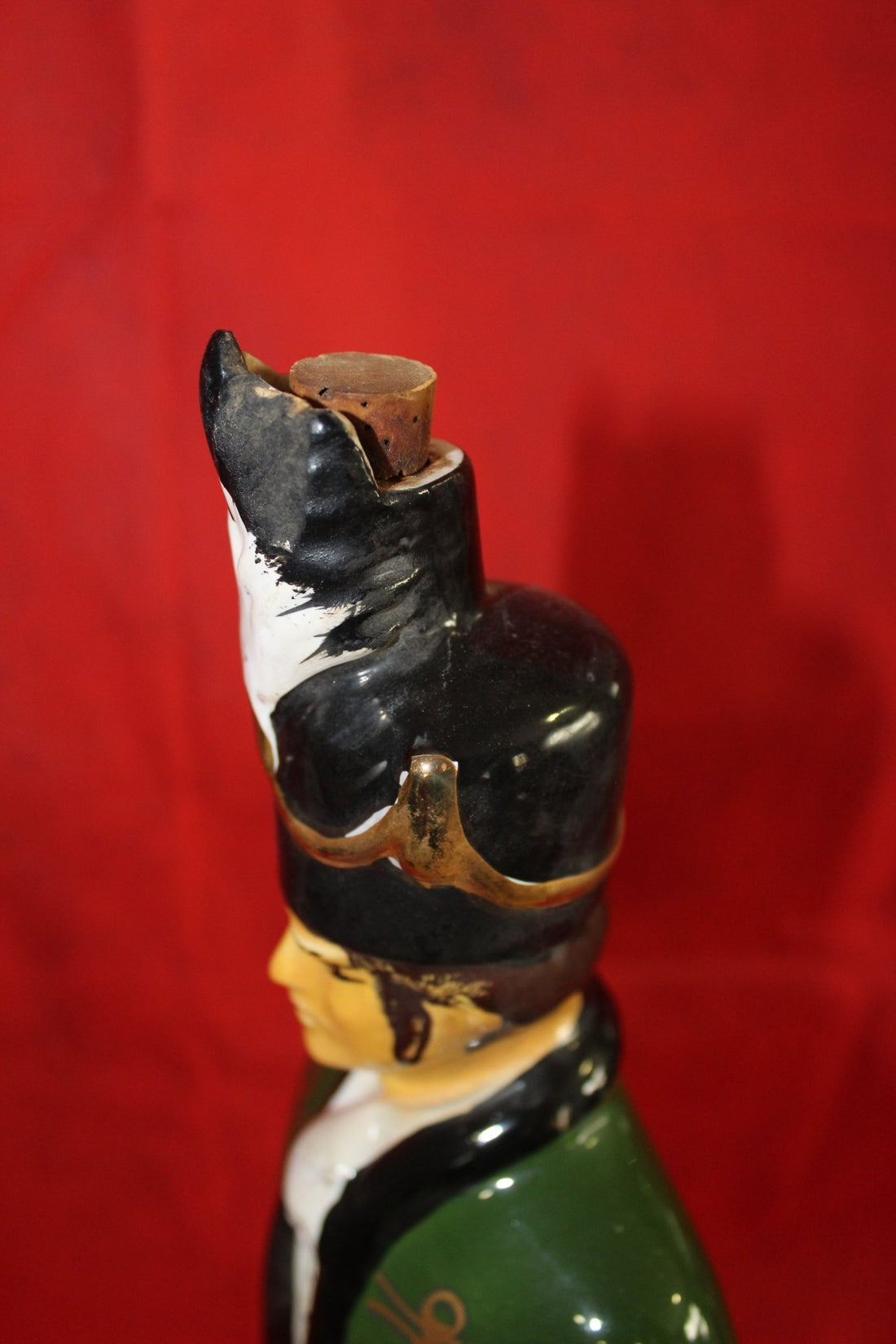 Figura de porcelana/botella licor Iris Mist - Cositas Antiguas – La Guadaña, Anticuarios Online en Jerez , vender antigüedades, muebles antiguos