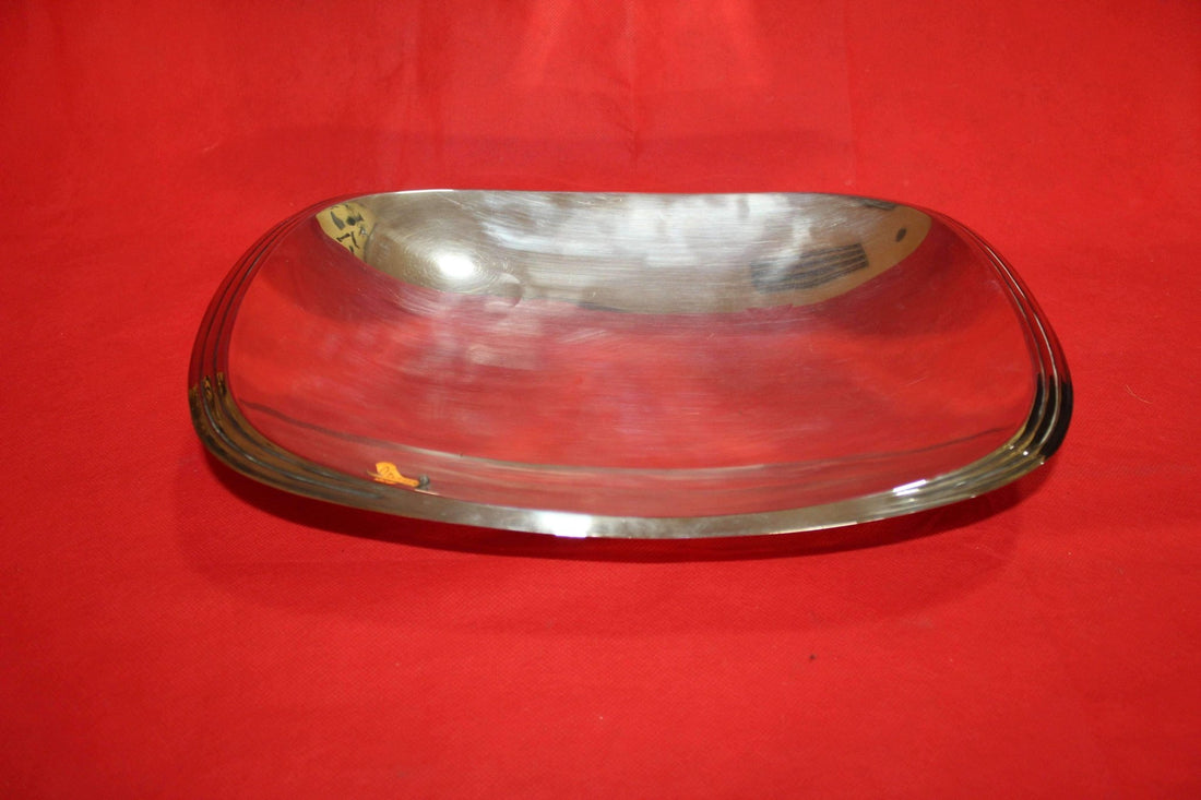 Bandeja con patas de metal plateado de alta calidad - Cositas Antiguas – La Guadaña, Anticuarios Online en Jerez , vender antigüedades, muebles antiguos