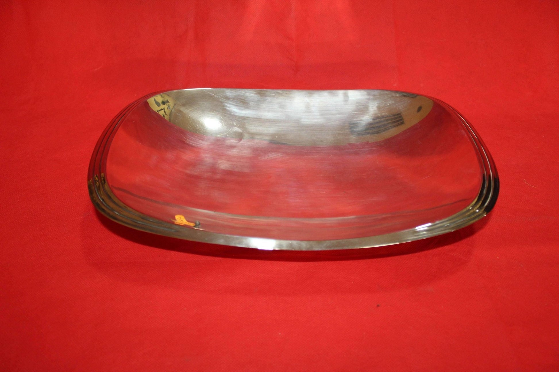 Bandeja con patas de metal plateado de alta calidad - Cositas Antiguas – La Guadaña, Anticuarios Online en Jerez , vender antigüedades, muebles antiguos