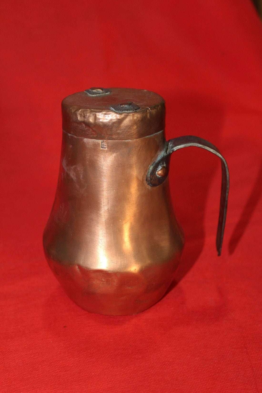Jarra antigua de cobre con tapadera – Calidad y tradición - Cositas Antiguas – La Guadaña, Anticuarios Online en Jerez , vender antigüedades, muebles antiguos