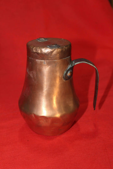 Jarra antigua de cobre con tapadera – Calidad y tradición - Cositas Antiguas – La Guadaña, Anticuarios Online en Jerez , vender antigüedades, muebles antiguos