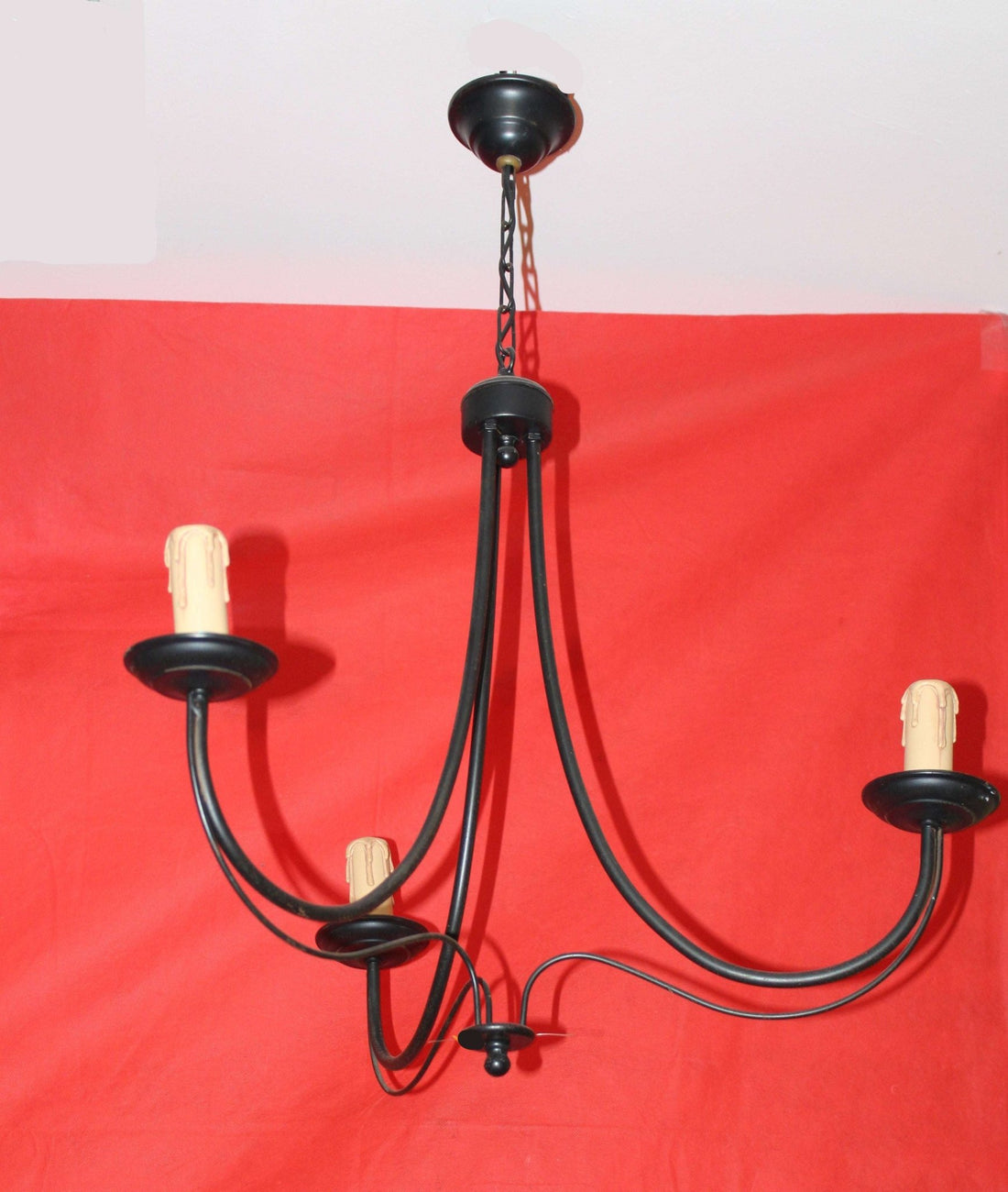 Lampara de hierro de tres velas, estilo rústico - Cositas Antiguas – La Guadaña, Anticuarios Online en Jerez , vender antigüedades, muebles antiguos